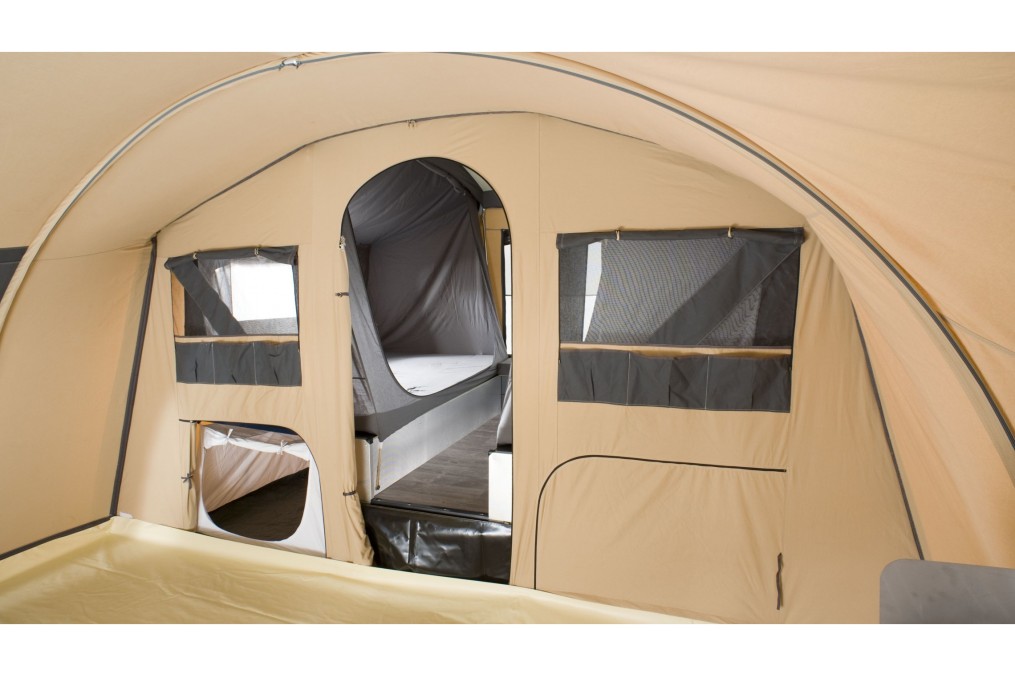 caravane-pliante-mercury-4-a-8-places-cabanon (2)